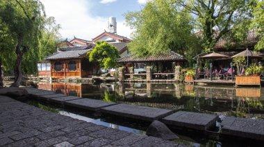 商务部：发展“跨境电商+产业带” 鼓励传统外贸企业转型跨境电商